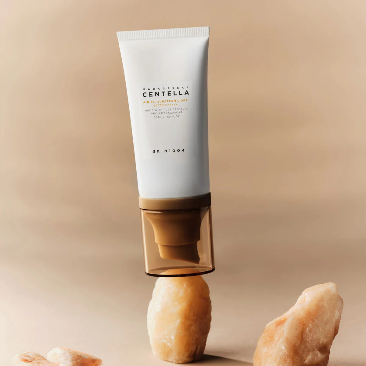SKIN1004 - Crema solar ligera Centella Air Fit de Madagascar